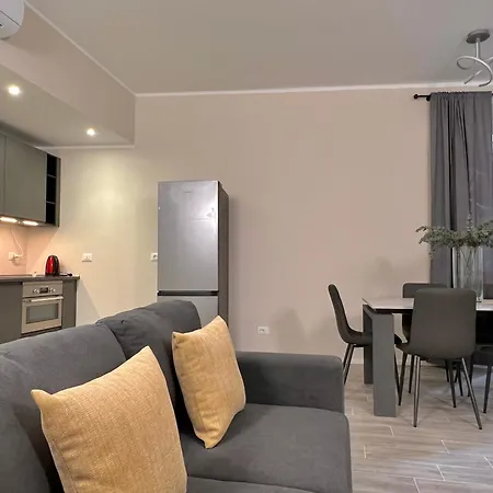Apartman Lomellini One *